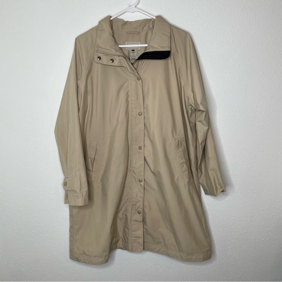 Vintage L.L. Bean Womens Beige Full Zip Coat Jacket Size L Petite Snap Outdoor - Picture 1 of 13